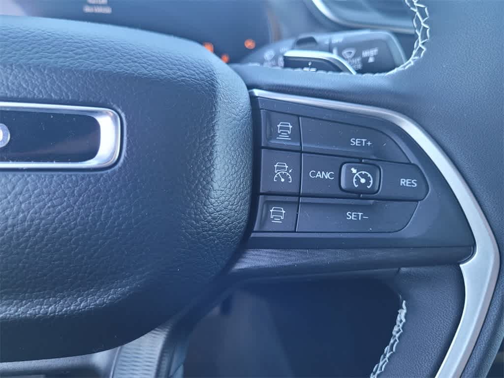 Thumbnail: 2025 Jeep Grand Cherokee - 18