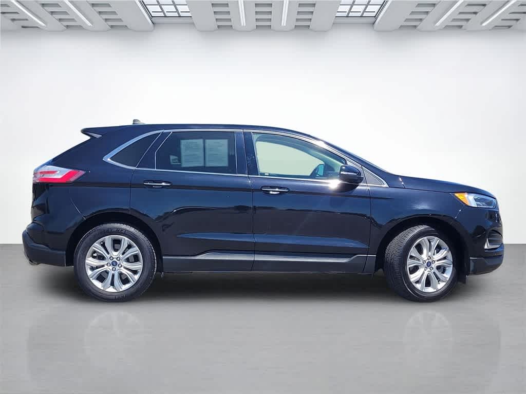 Thumbnail: 2022 Ford Edge - 7