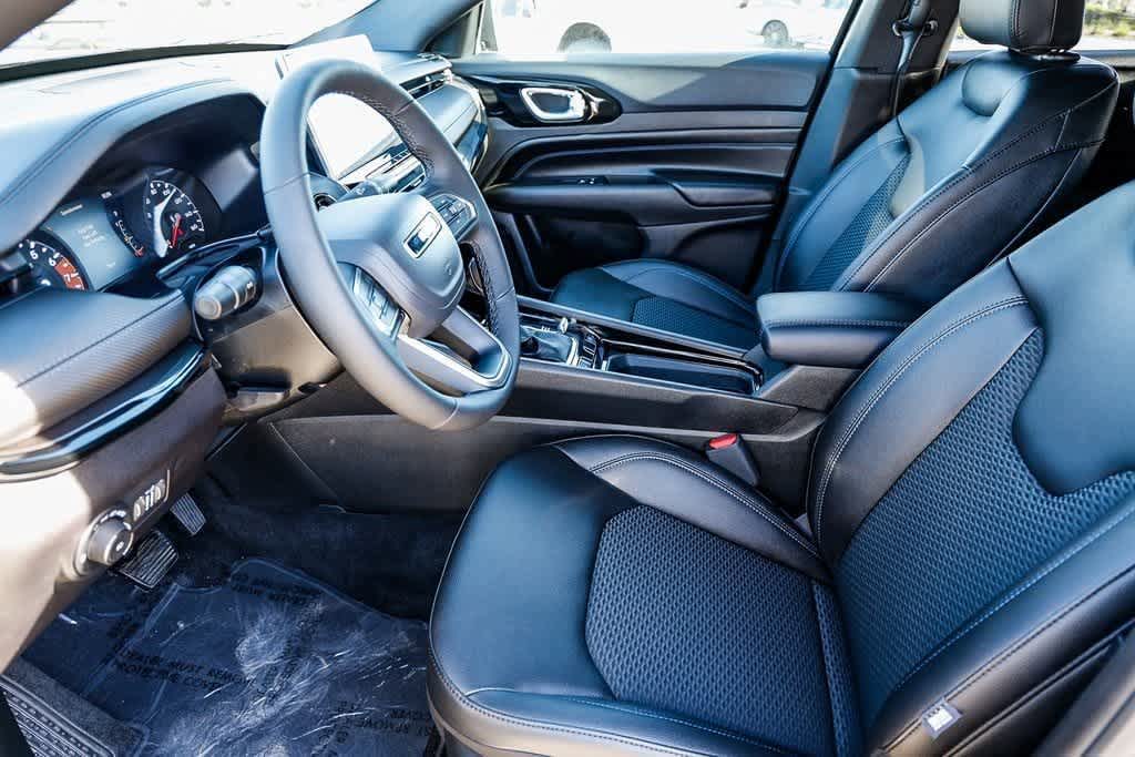 Thumbnail: 2025 Jeep Compass - 18