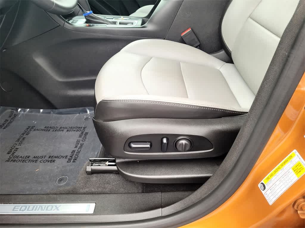 Thumbnail: 2018 Chevrolet Equinox - 16