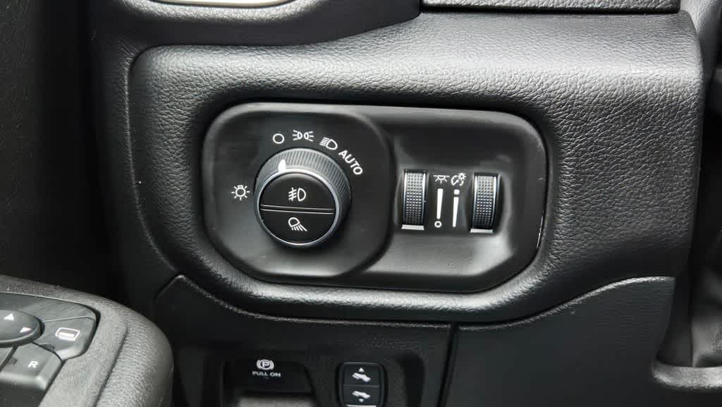 Thumbnail: 2026 RAM 1500 - 20