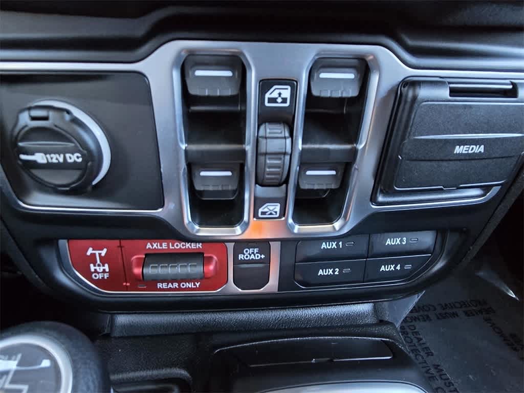 Thumbnail: 2026 Jeep Wrangler - 17