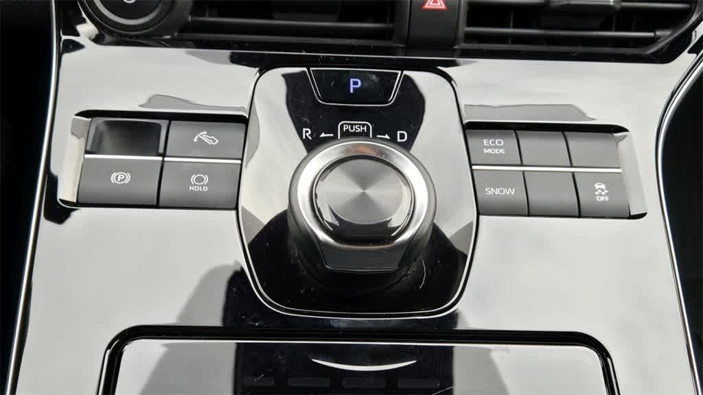 Thumbnail: 2025 Toyota bZ4X - 18