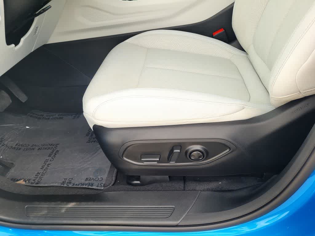 Thumbnail: 2026 Jeep Cherokee - 14