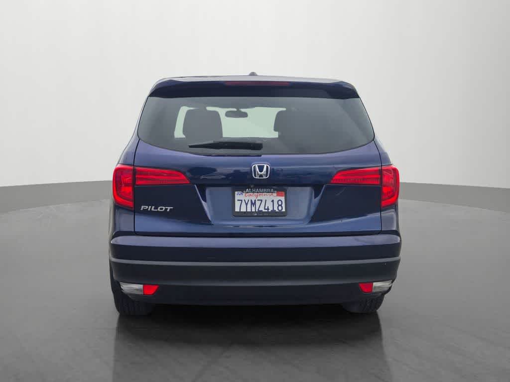 Thumbnail: 2017 Honda Pilot - 5