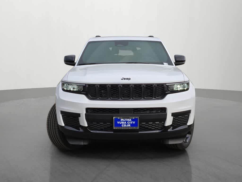 Thumbnail: 2025 Jeep Grand Cherokee - 2