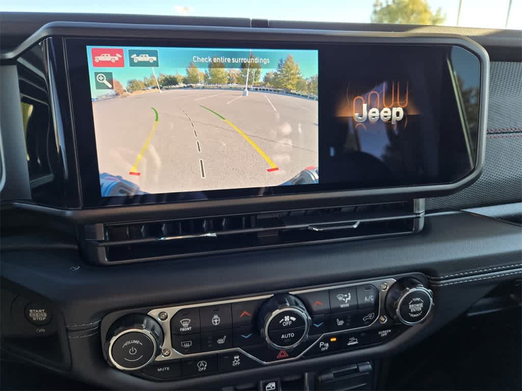 Thumbnail: 2025 Jeep Gladiator - 19