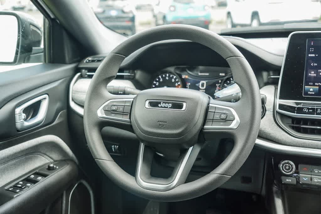 Thumbnail: 2025 Jeep Compass - 39