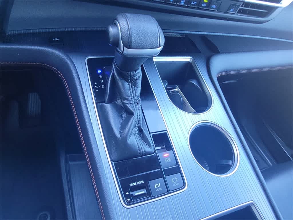 Thumbnail: 2021 Toyota Sienna - 16