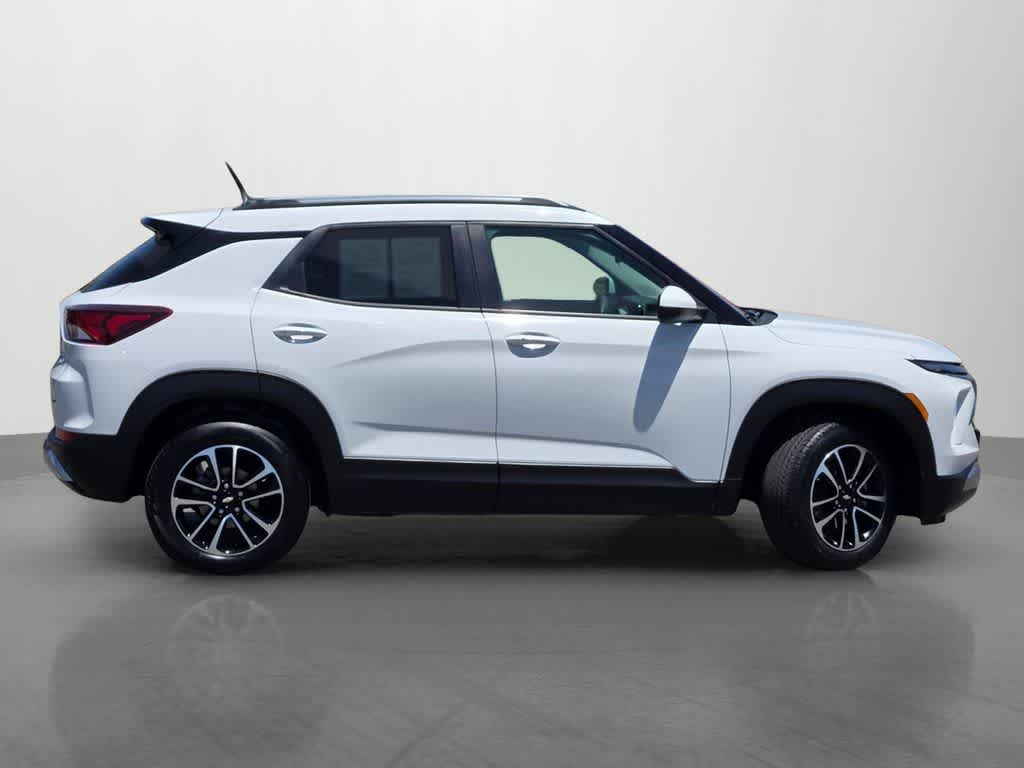 Thumbnail: 2025 Chevrolet TrailBlazer - 6
