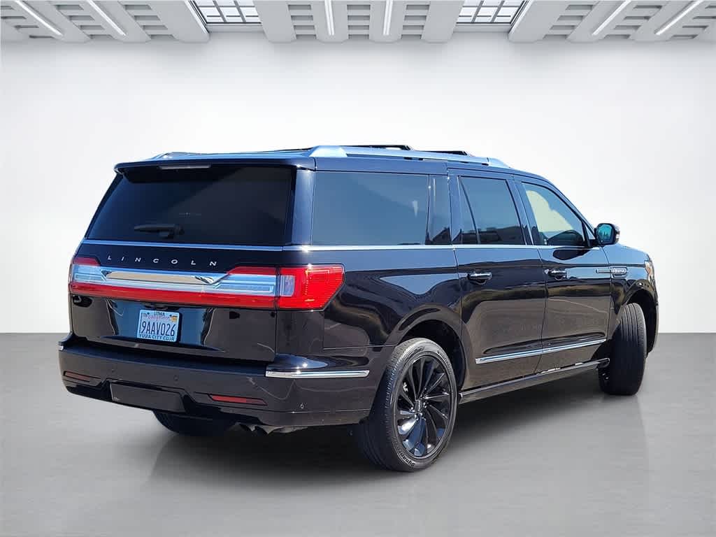 Thumbnail: 2021 Lincoln Navigator L - 5