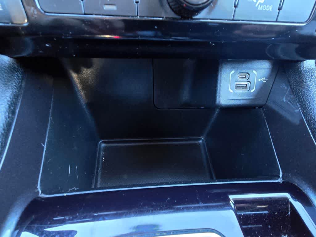 Thumbnail: 2022 Jeep Compass - 16