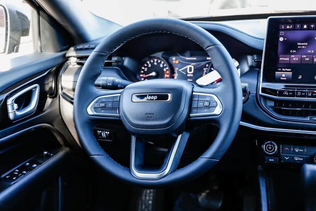 Thumbnail: 2025 Jeep Compass - 15