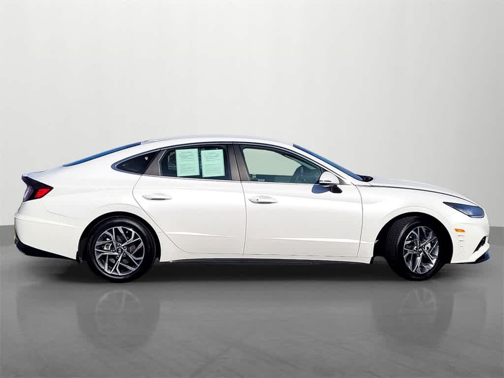 Thumbnail: 2022 Hyundai Sonata - 7