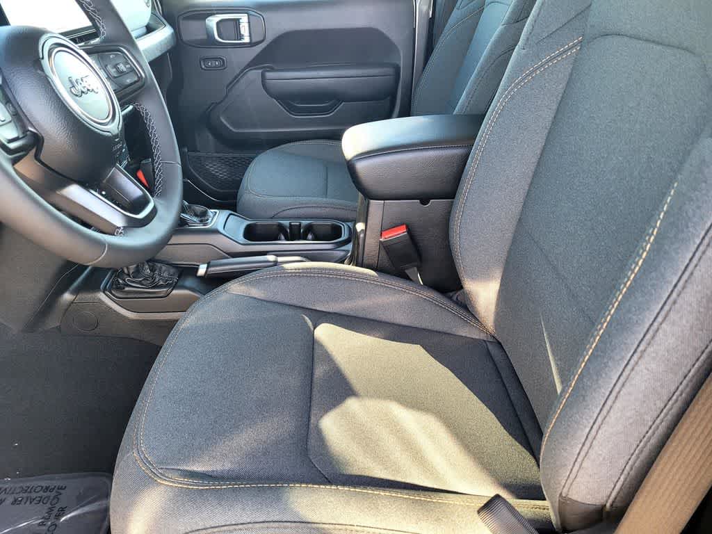 Thumbnail: 2026 Jeep Wrangler - 14