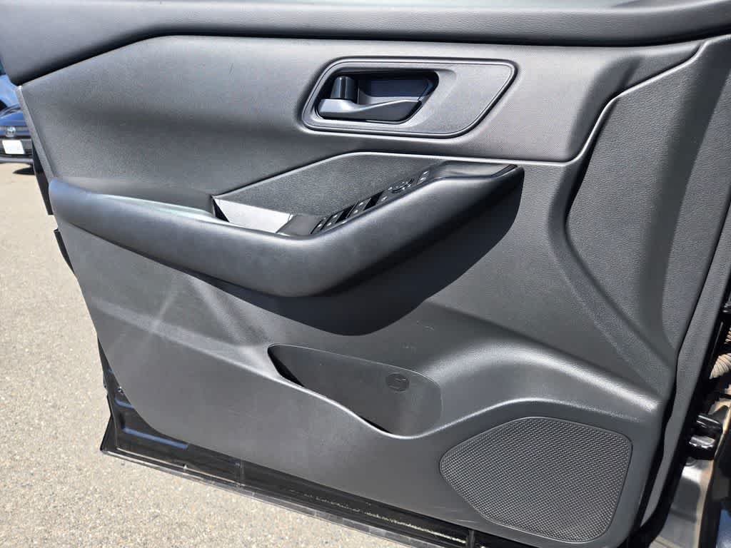 Thumbnail: 2024 Nissan Rogue - 19