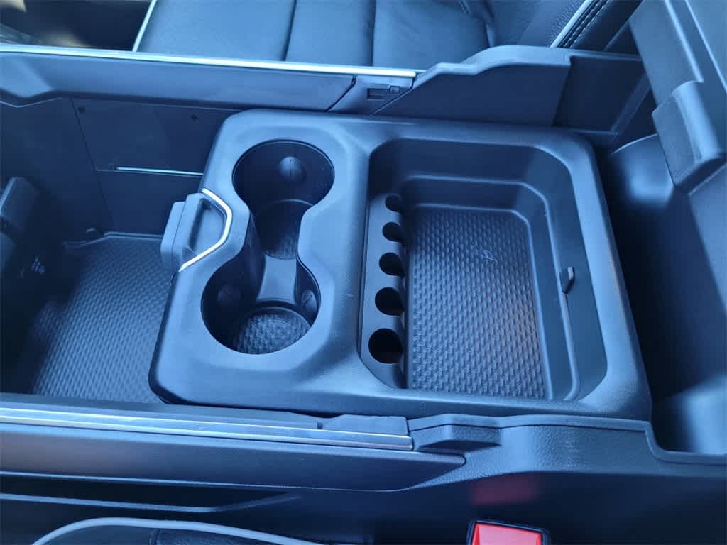 Thumbnail: 2025 RAM 1500 - 16