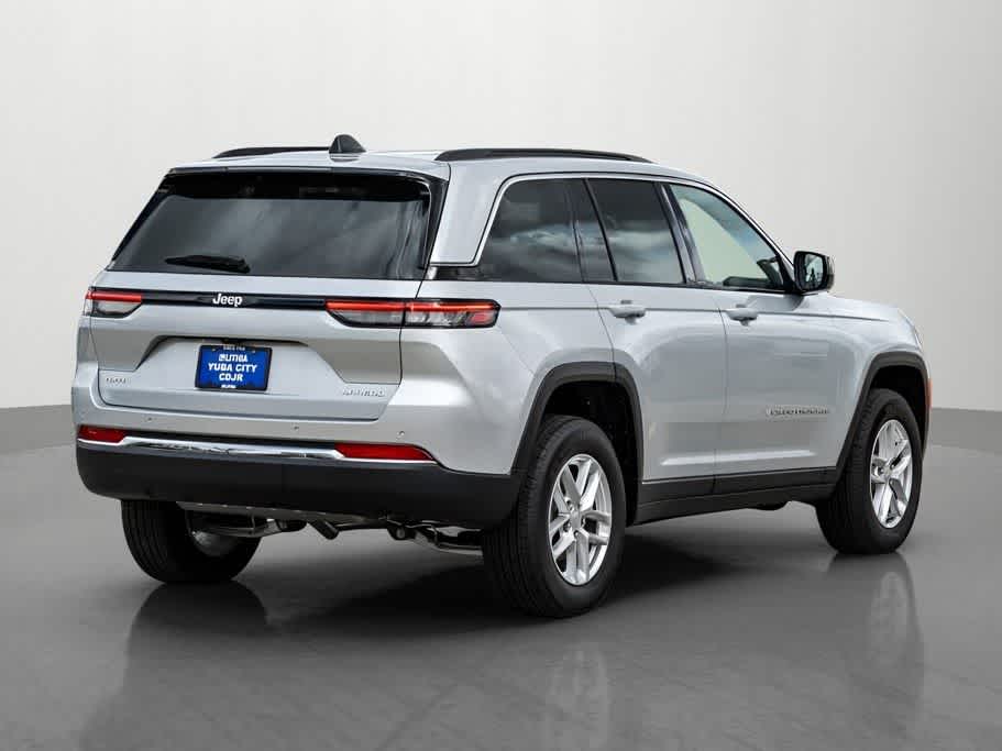Thumbnail: 2024 Jeep Grand Cherokee - 5