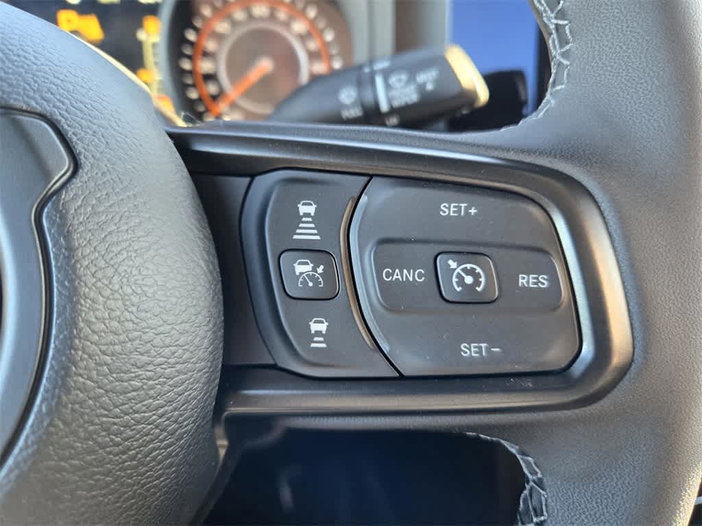 Thumbnail: 2025 Jeep Gladiator - 20