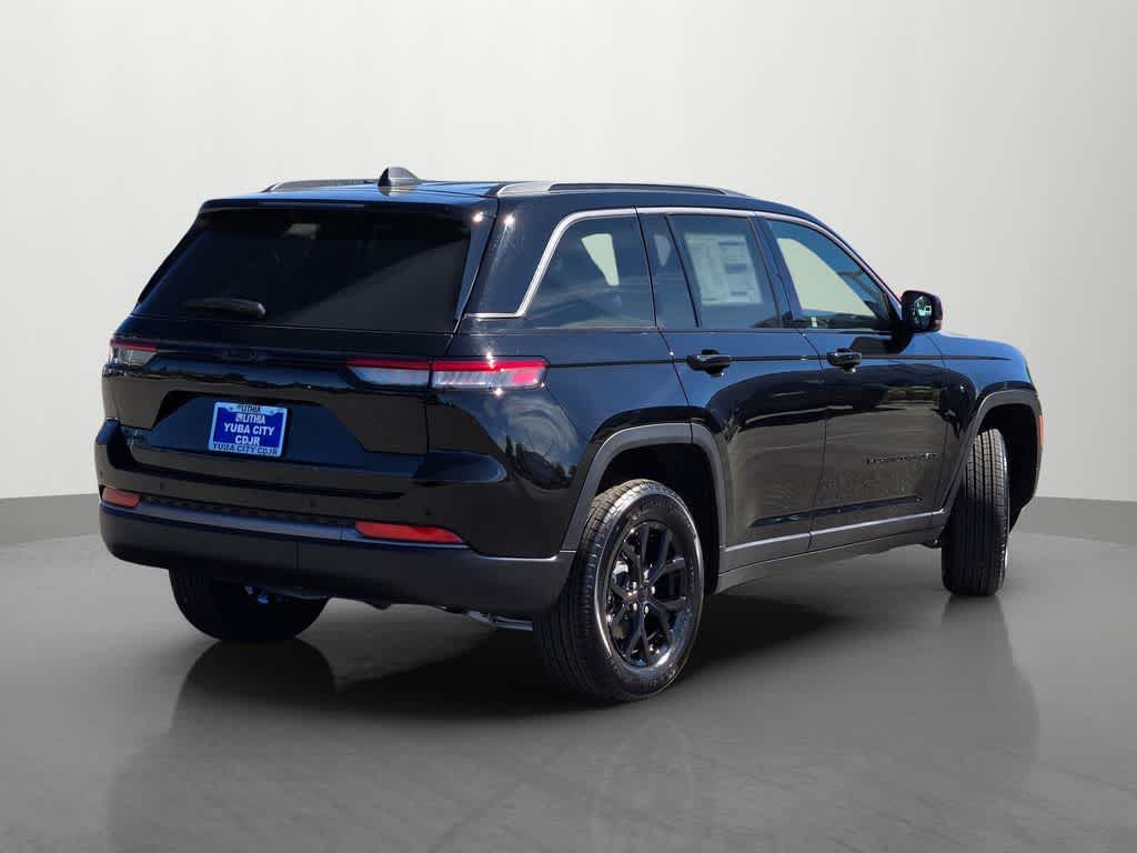 Thumbnail: 2026 Jeep Grand Cherokee - 6