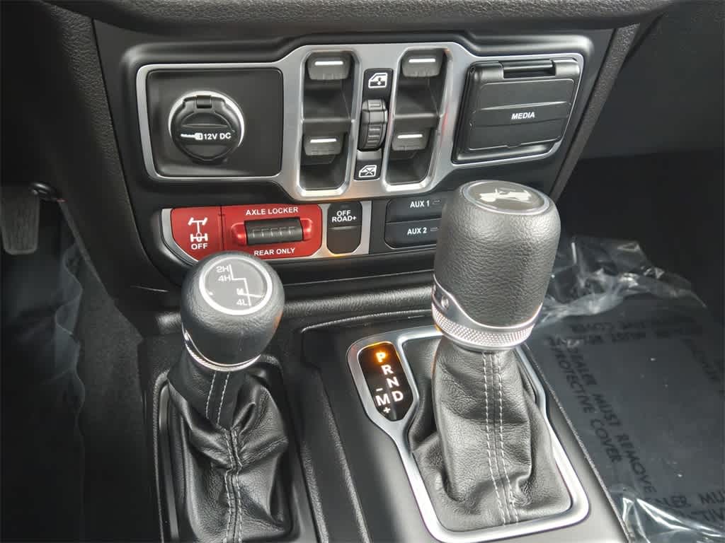 Thumbnail: 2026 Jeep Wrangler - 16