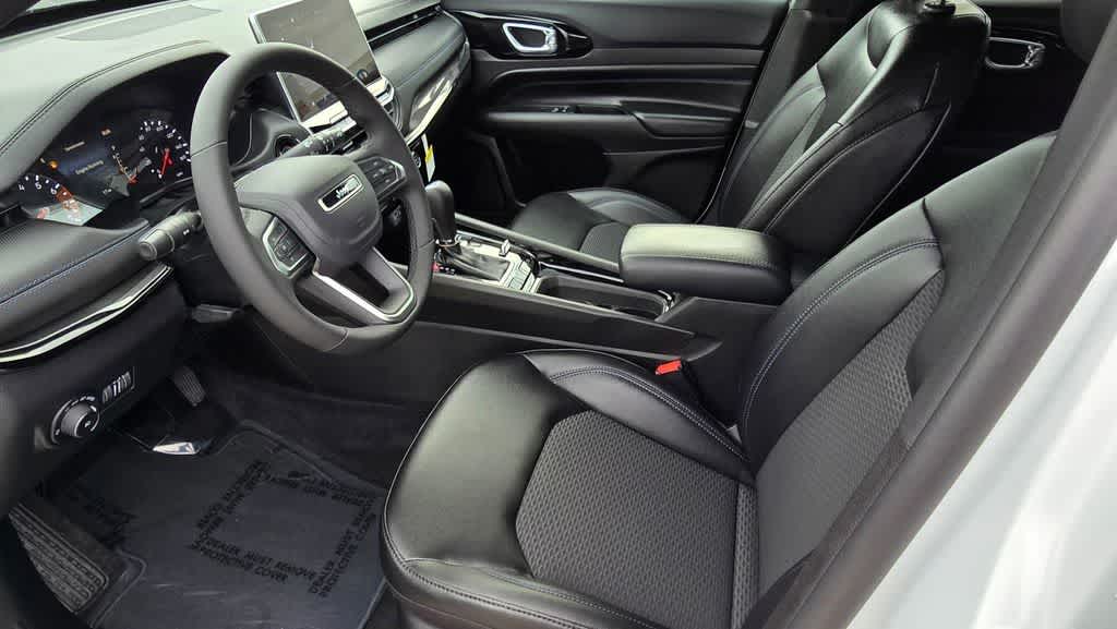 Thumbnail: 2026 Jeep Compass - 15