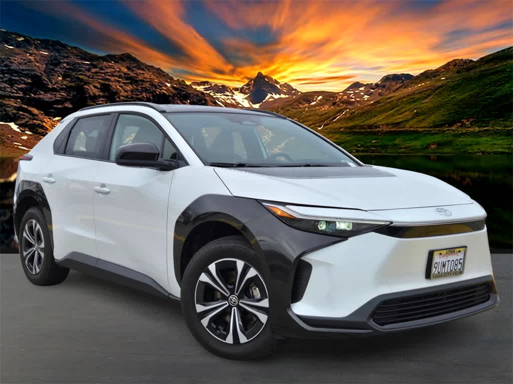 Thumbnail: 2025 Toyota bZ4X - 8