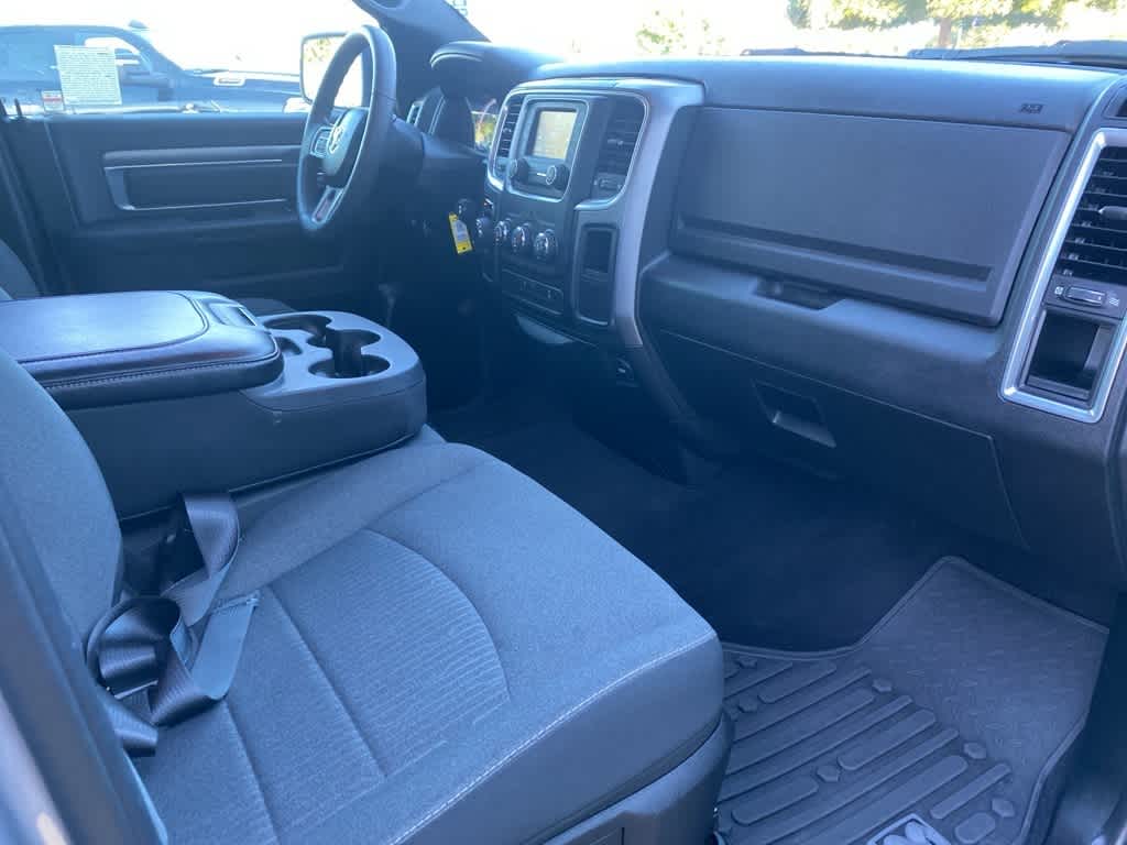 Thumbnail: 2022 RAM 1500 Classic - 6