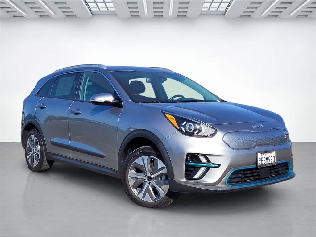 Thumbnail: 2022 Kia Niro - 8