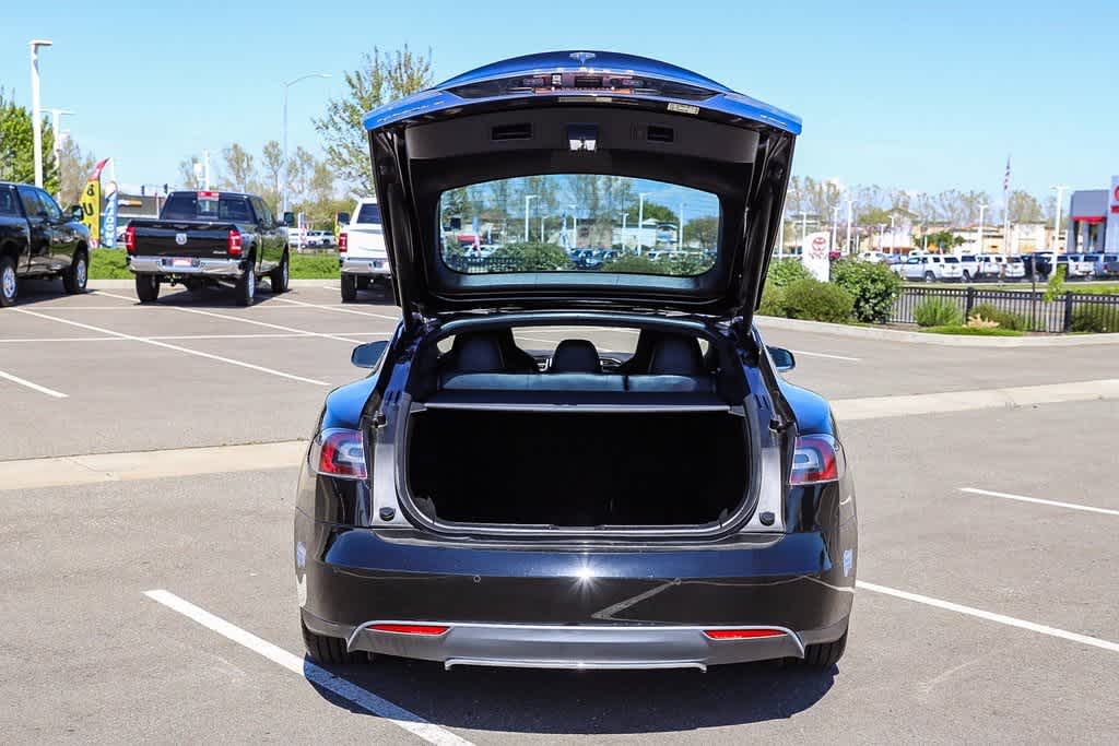 2015 Tesla Model S 85D 26