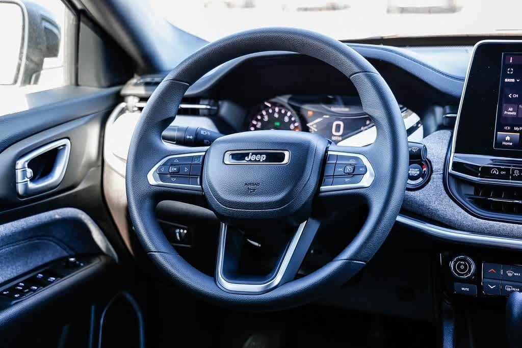Thumbnail: 2025 Jeep Compass - 15