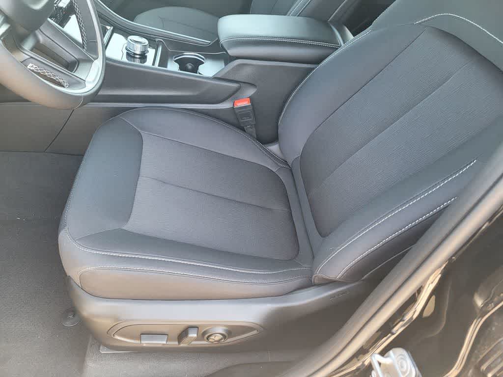 Thumbnail: 2025 Jeep Grand Cherokee - 9