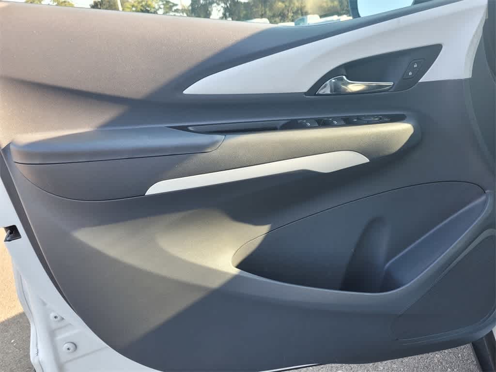 Thumbnail: 2019 Chevrolet Bolt EV - 13