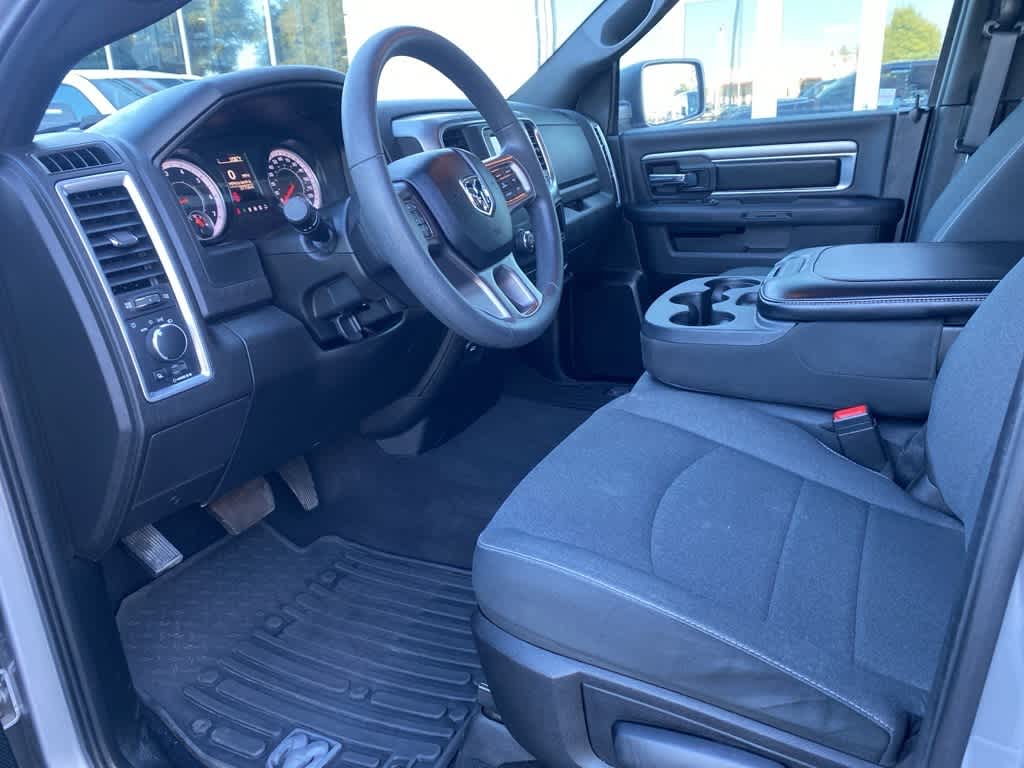 Thumbnail: 2022 RAM 1500 Classic - 10
