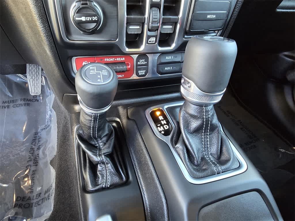 Thumbnail: 2026 Jeep Wrangler - 16