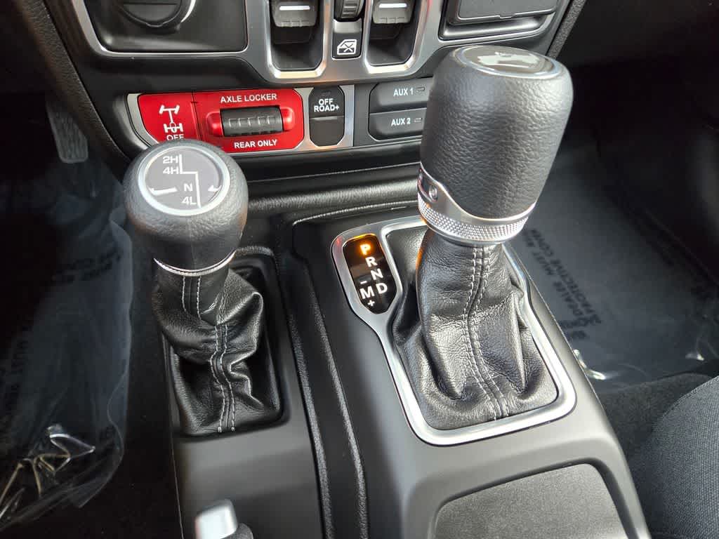 Thumbnail: 2026 Jeep Wrangler - 15