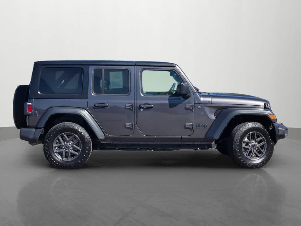 Thumbnail: 2024 Jeep Wrangler - 7