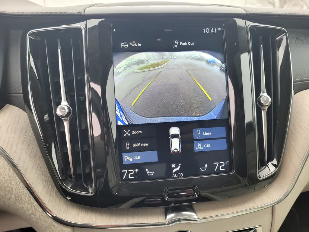 Thumbnail: 2018 Volvo XC60 - 11