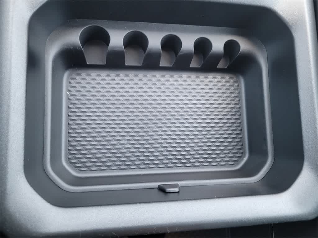 Thumbnail: 2025 RAM 1500 - 17