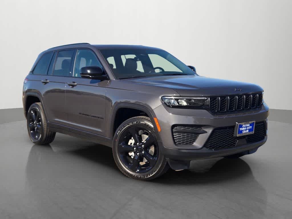 Thumbnail: 2025 Jeep Grand Cherokee - 8