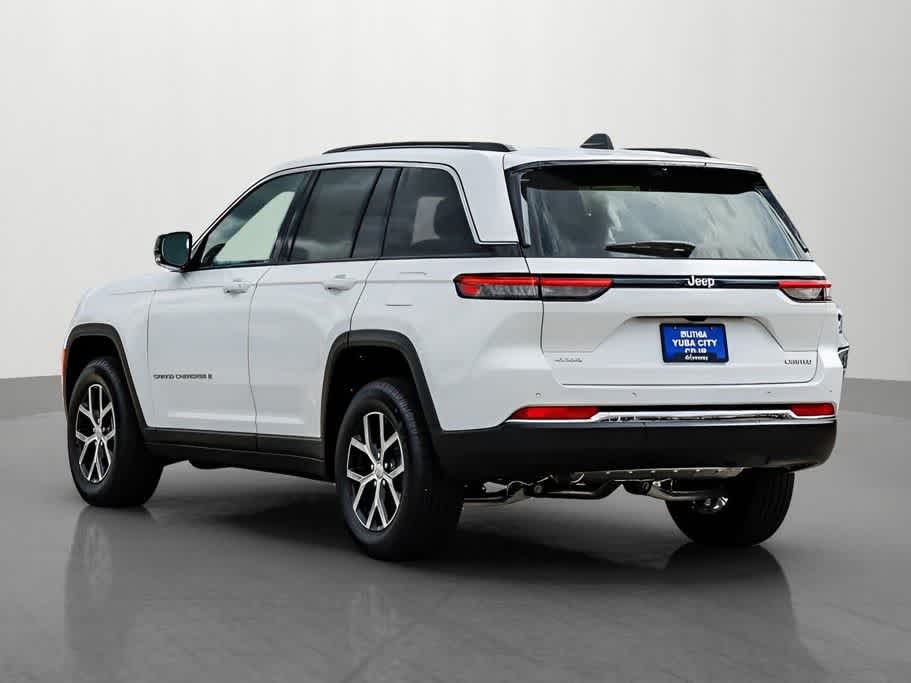 Thumbnail: 2025 Jeep Grand Cherokee - 3