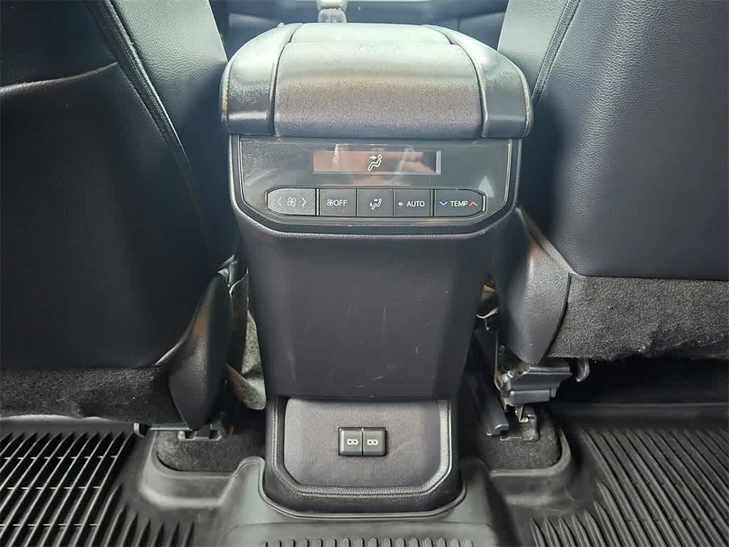 Thumbnail: 2023 Toyota Highlander - 13