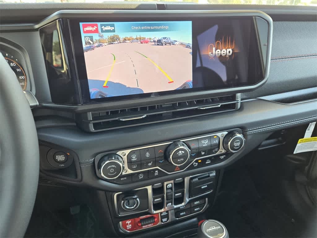 Thumbnail: 2025 Jeep Gladiator - 18