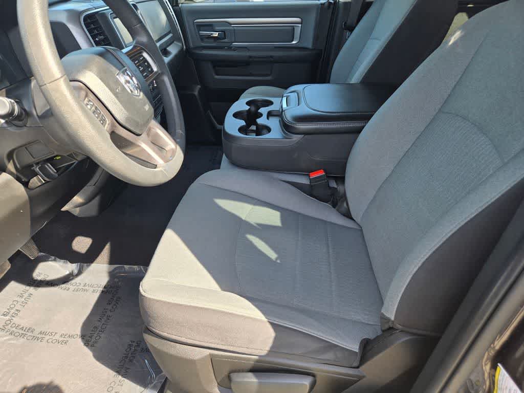 Thumbnail: 2024 RAM 1500 Classic - 18