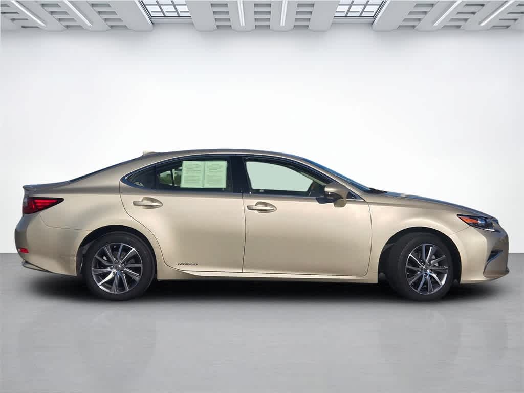 Thumbnail: 2018 Lexus ES - 7