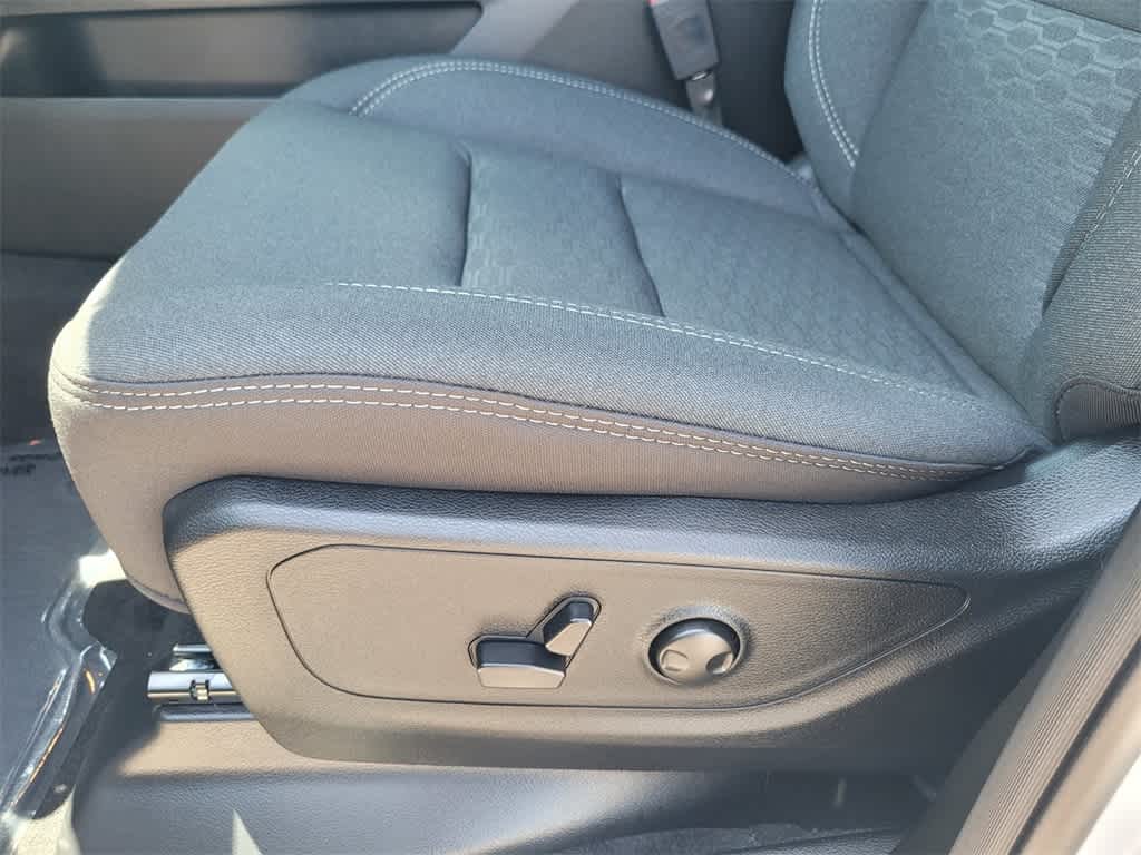 Thumbnail: 2025 RAM 1500 - 13