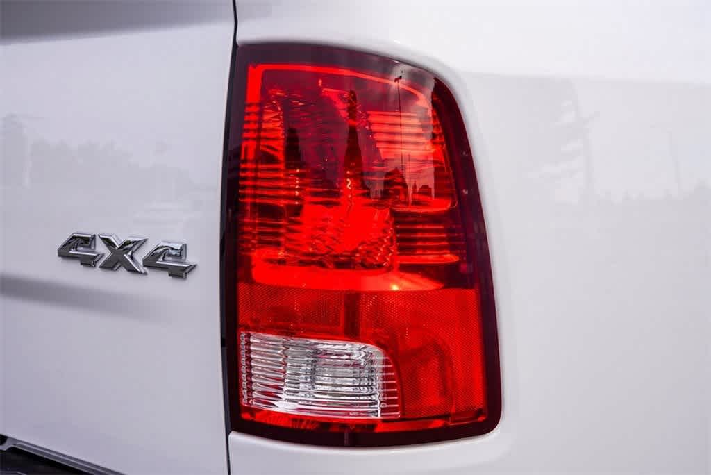 Thumbnail: 2024 RAM 1500 Classic - 9