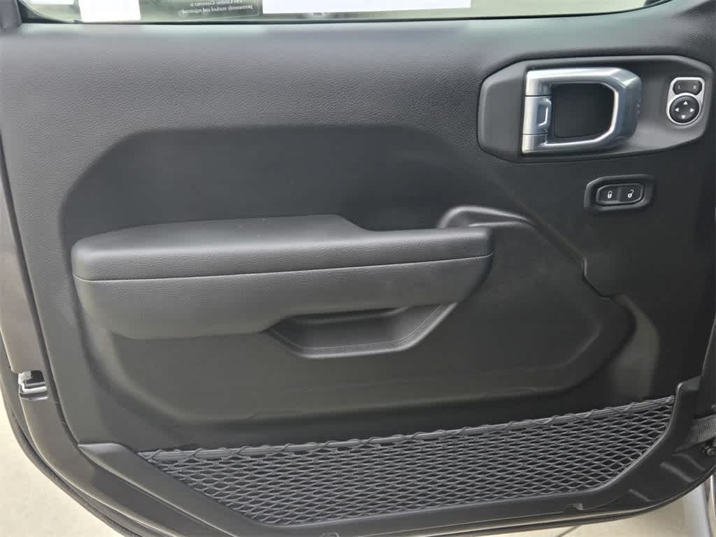 Thumbnail: 2026 Jeep Wrangler - 20