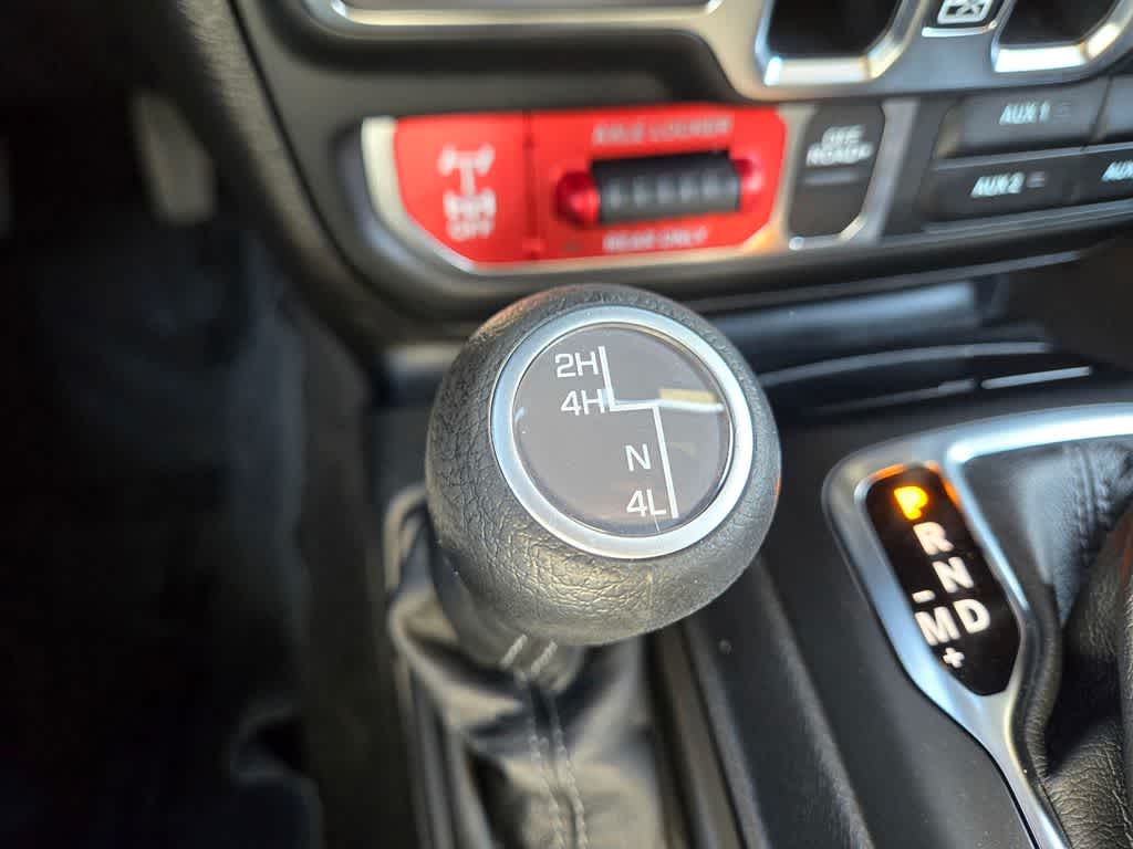 Thumbnail: 2026 Jeep Gladiator - 17