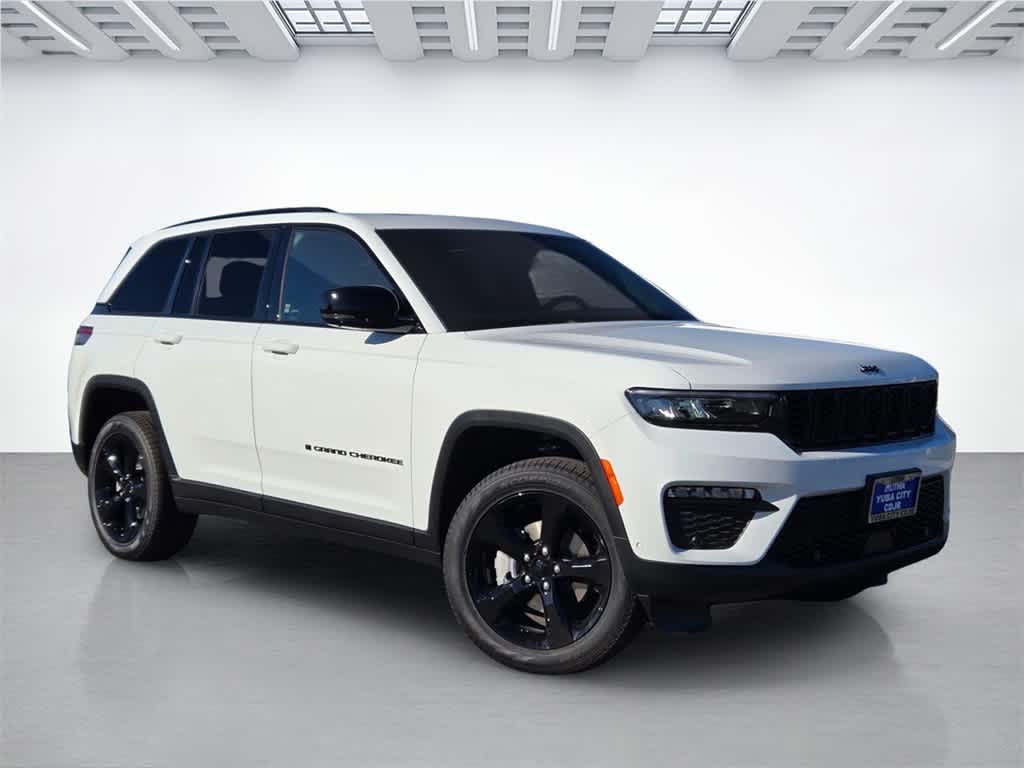 Thumbnail: 2025 Jeep Grand Cherokee - 8